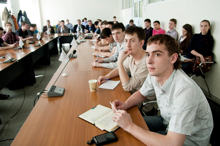 Члены делегации АСИ посетили Томский государственный университет систем управления и радиоэлектроники